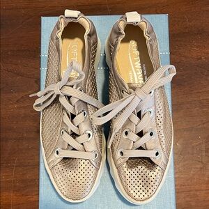 Softwaves Women's Shimmering Taupe Sneakers